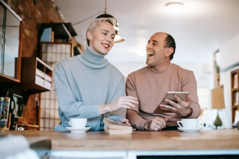 10 Simple Habits That Make Relationships Stronger